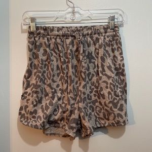 Leopard comfy shorts